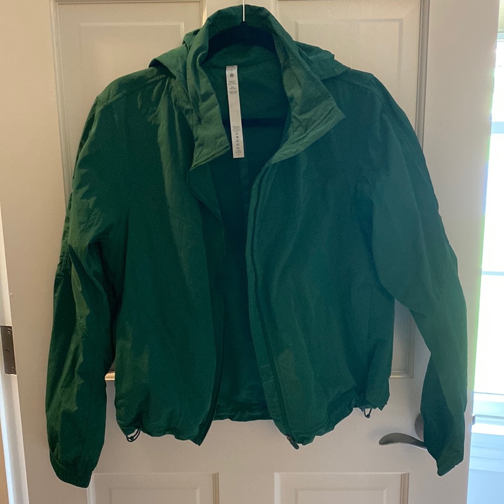 Lululemon green windbreaker